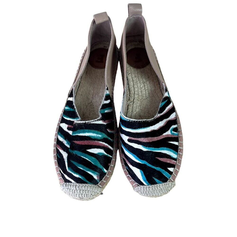 FRENCH CONNECTION Umara Zebra Print Calf Hair Closed Toe Espadrille Flat Women's - Picture 2 of 12